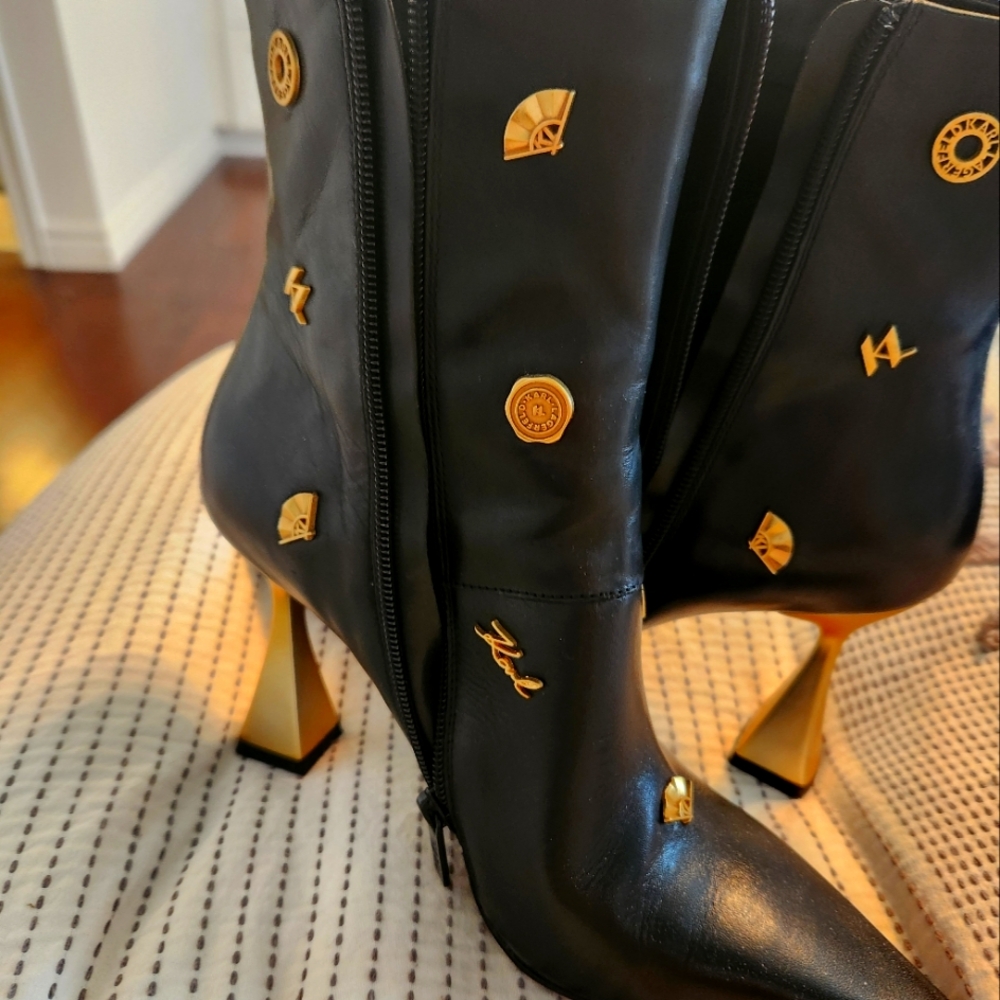 Ladies boots/ shoes